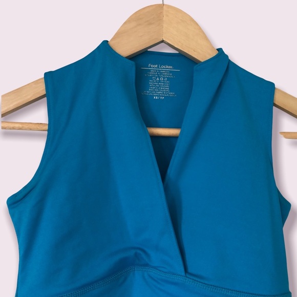 Footlocker blue activewear top - Picture 3 of 9